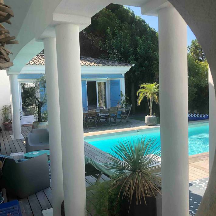 Location de vacances pour 8 personnes, avec jacuzzi et jardin, animaux acceptés à Pietrosella