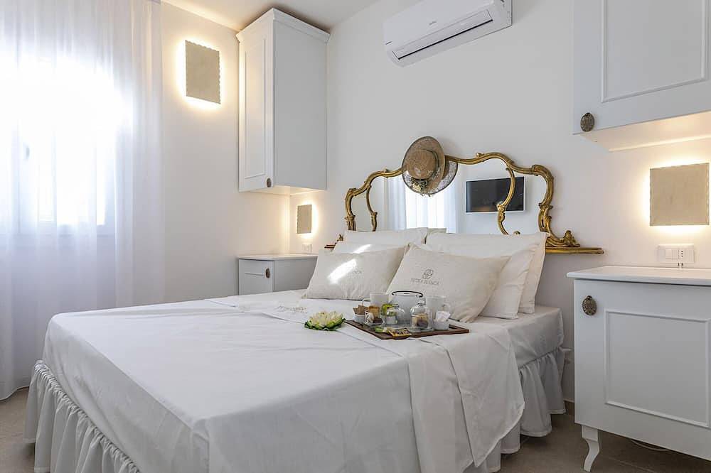 B&B Petra Bianca - Camera matrimoniale - Cin It075090B400063099 in Torre San Giovanni, Golfo di Taranto