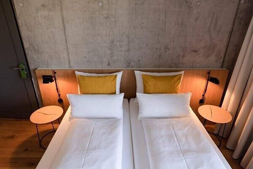 Ganze Wohnung, Apartment Zum Garten, 25 qm, 1 Wohn-/Schlafzimmer, Terrasse, max. 2 Personen in Singen, Hegau