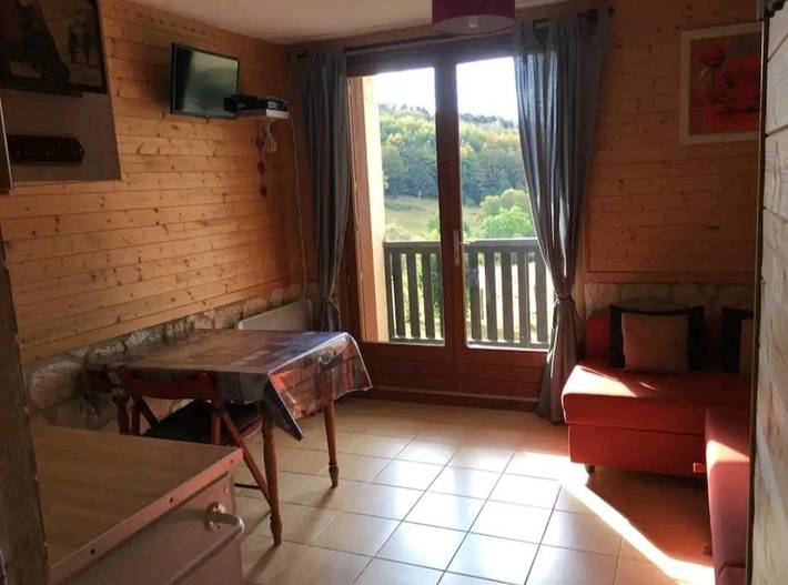 Gîte pour 4 personnes, avec vue et balcon dans Haut-Valromey - 3