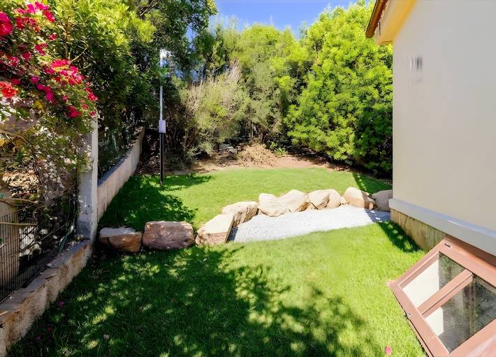 Villa Le Pavoncelle Home Holiday – Villa indépendante proche plage avec jardin privé in Domus De Maria, Province de Cagliari