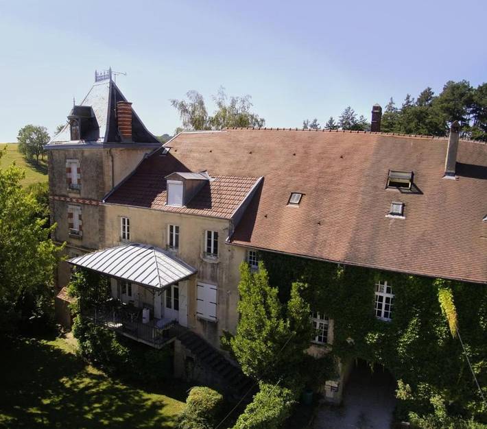 Location de vacances pour 6 personnes, avec Terrasse ainsi que Jardin et Vue à Villeneuve-sous-Pymont