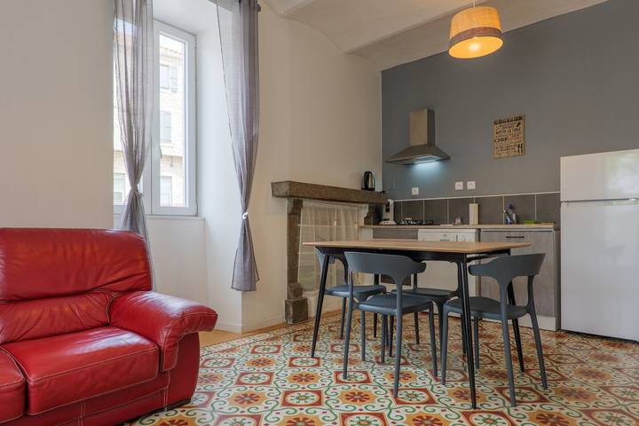 Ferienwohnung für 4 Personen, mit Garten und Kinderpool in Rhone-Alpes