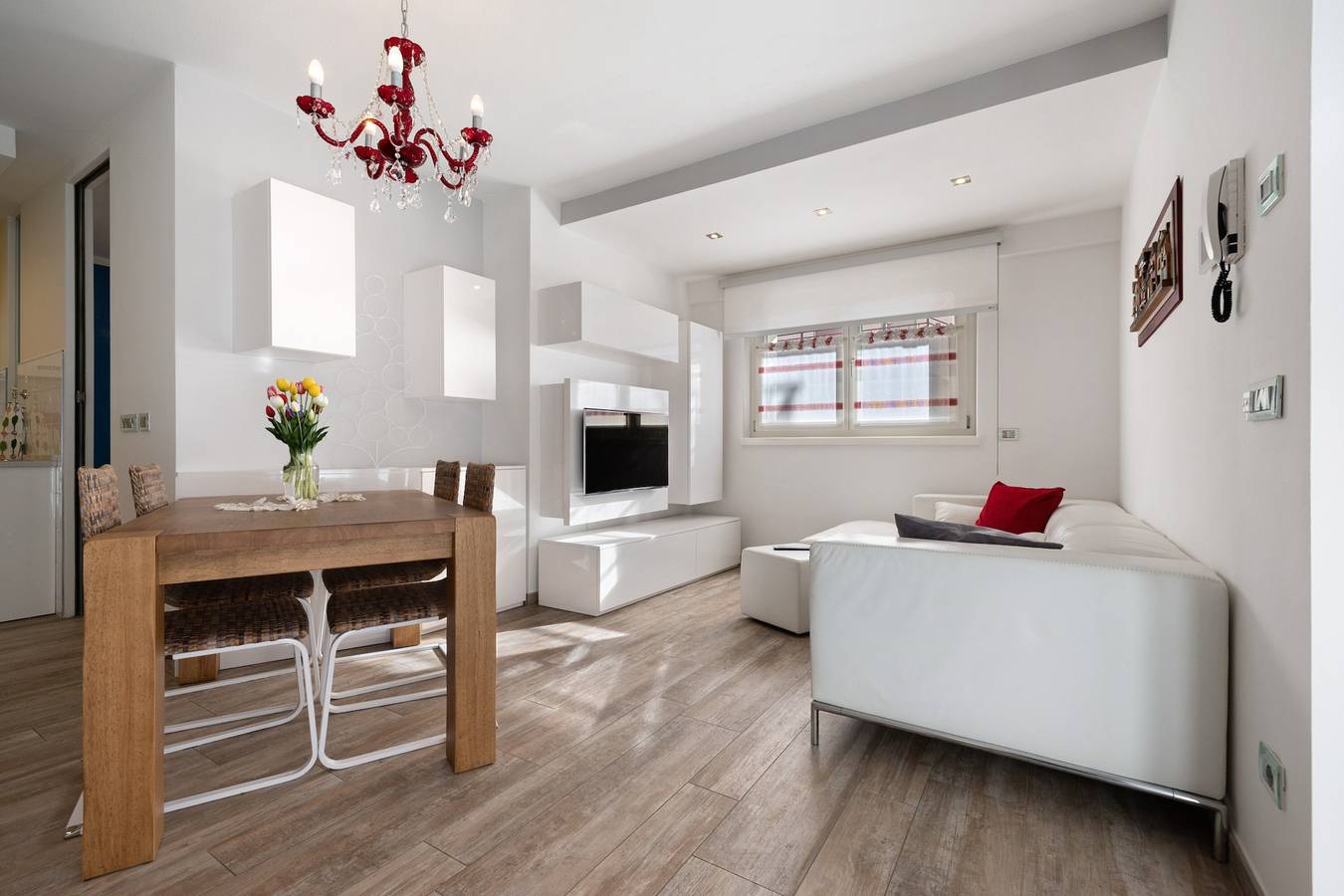 Ganze Wohnung, Ferienwohnung 'Casa Delle Fate Piano Terra' mit Bergblick, Privatem Garten und Wlan in Roncone, Sella Giudicarie