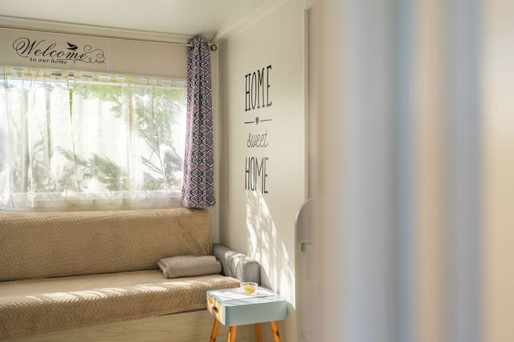 Mobilheim 'Mobil Home La Palmyre 4etoiles' mit privater Terrasse, privatem Garten und Klimaanlage in Les Mathes, Côte de Beauté