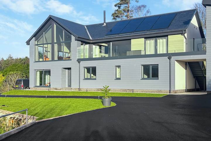 Cottage for 10 people, with garden in Kippford