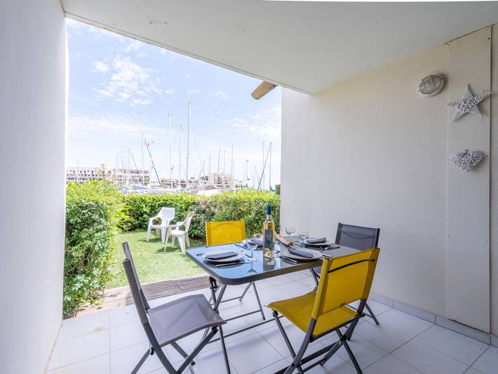 Gîte pour 4 personnes, avec Terrasse et Vue dans Port Cogolin