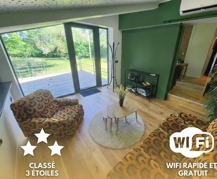 Gîte pour 4 personnes, avec Terrasse et Vue à Beaujeu-Saint-Vallier-Pierrejux-et-Quitteur