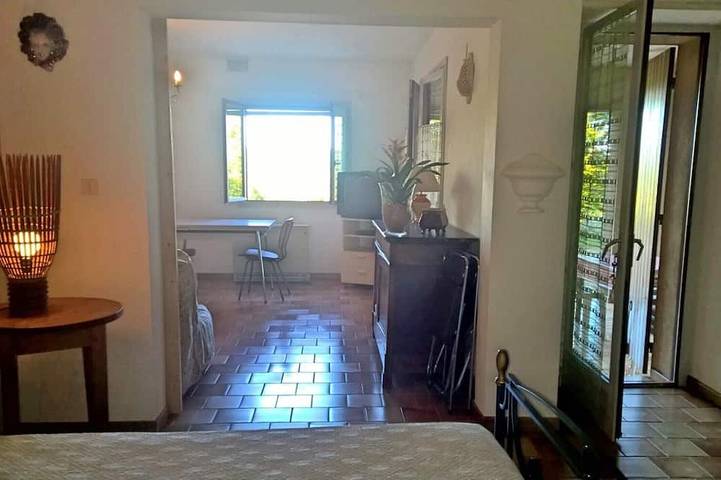 Gîte pour 4 personnes, avec terrasse et jardin à Joyeuse - 2