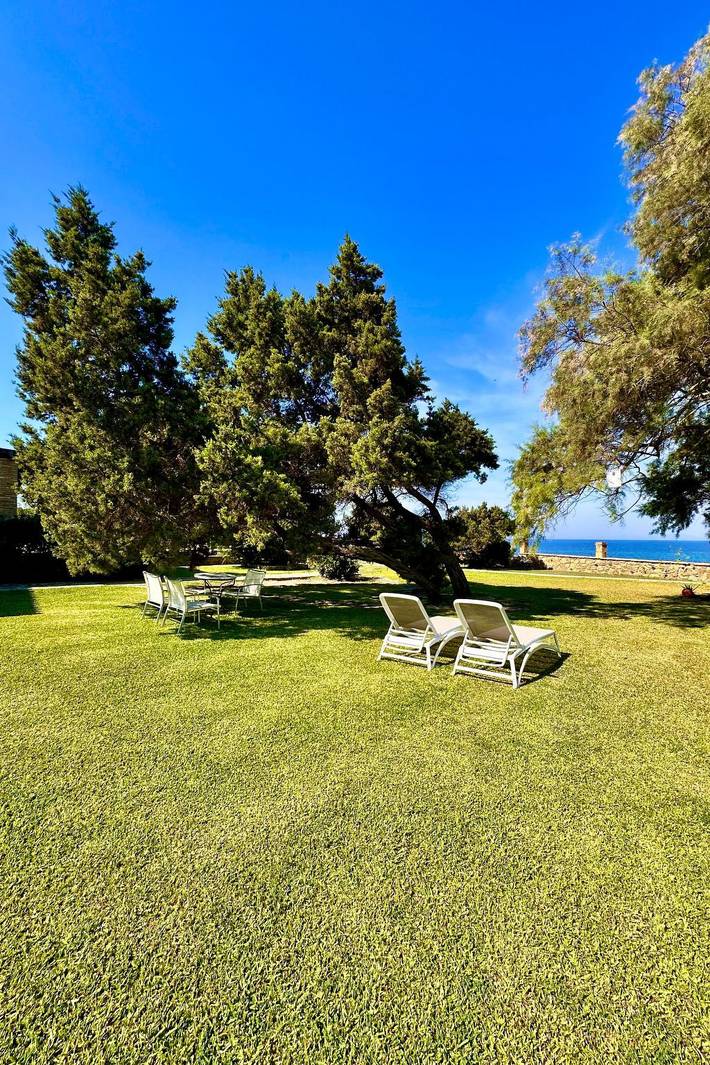 Apartment mit Meer- und Gartenblick - Genari Beach