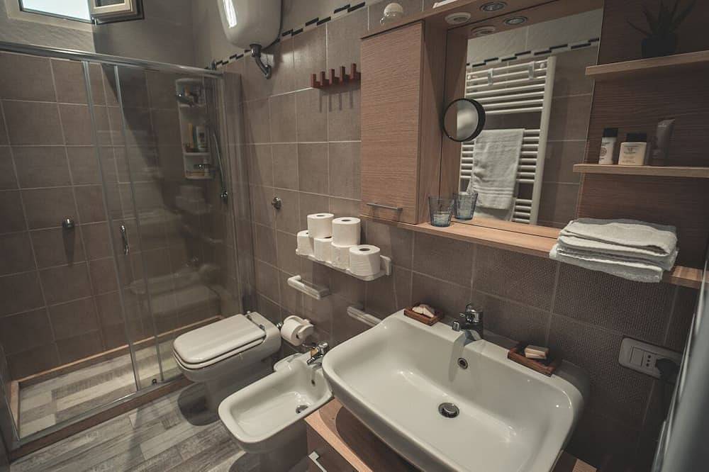 Bezaubernde unabhängige Villa für bis zu 8 Personen 100 Meter vom Meer entfernt in Torre Chianca, Salento