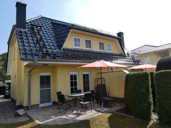 Ferienhaus für 4 Personen, mit Sauna und Terrasse sowie Garten in Karlshagen - 2