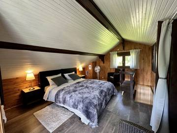 Chalet pour 6 personnes, avec jardin et balcon dans le Jura