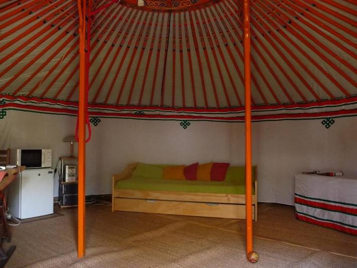 Tente pour 4 personnes, avec terrasse et jardin dans le Gard - 2