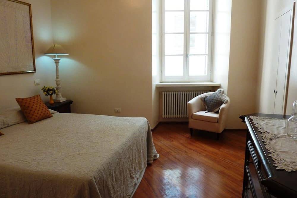 Ganze Wohnung, Luxus-Apartment mit Balkonblick in der Altstadt in Spoleto, Perugia Provinz