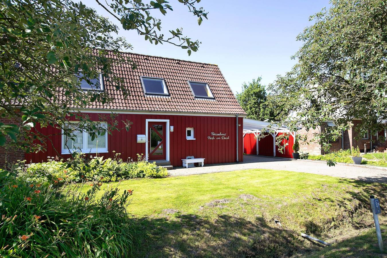 Ferienhaus 'Frida Am Deich' mit privater Terrasse, Garten,Wlan,Sauna und Kamin in Wesselburenerkoog, Nordseeküste