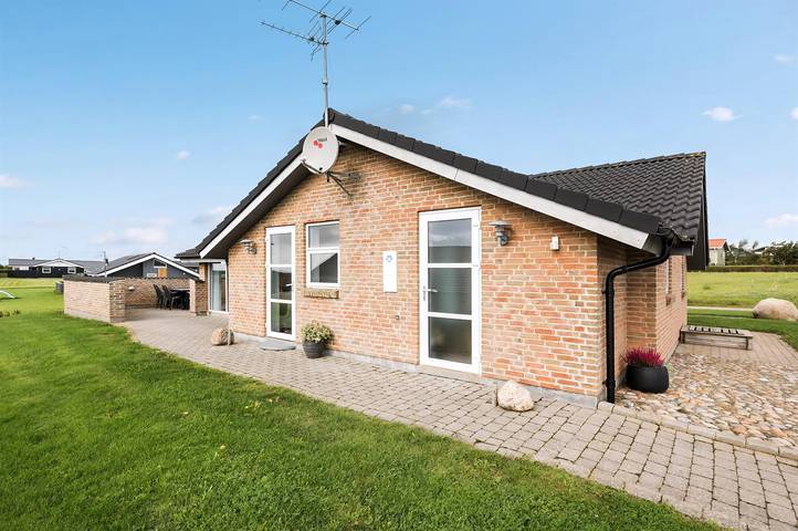 Feriehus for 6 personer, med terrasse og sauna i tillegg til jacuzzi - 1