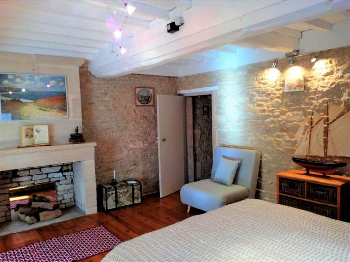 Gîte pour 3 personnes, avec jardin et piscine, animaux acceptés à Meuvaines - 2