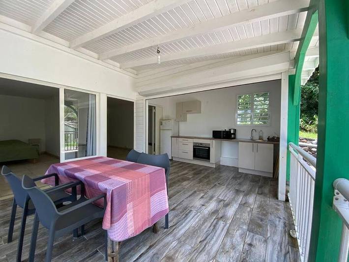 Appartement de vacances pour 4 personnes, avec terrasse et jardin