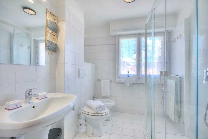 Ferienwohnung für 3 Personen, mit Kinderpool in Comune di Stresa - 4