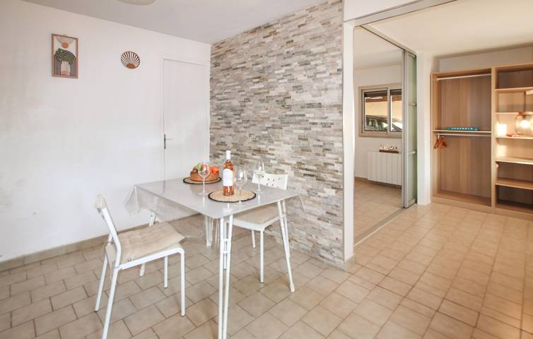 Location de vacances pour 6 personnes, avec piscine et jardin, animaux acceptés à Lauris - 2