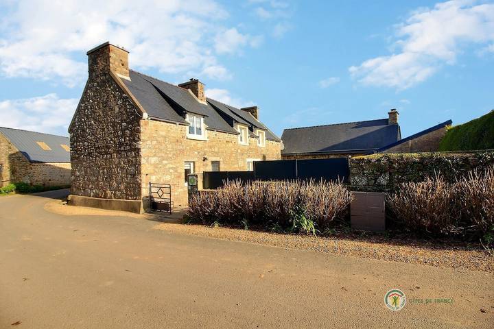 Gîte pour 6 personnes, avec jardin