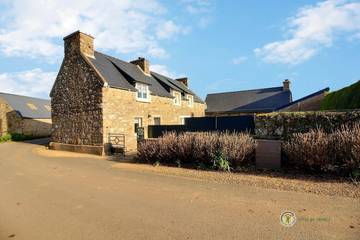 Gîte pour 6 personnes, avec jardin à Lanmodez