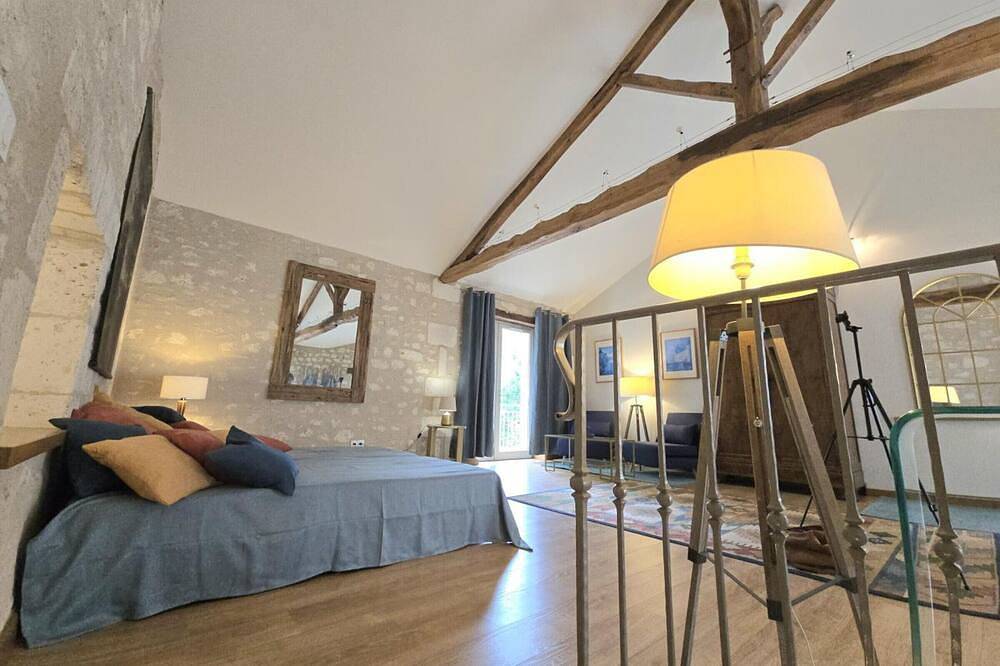 Apartamento entero, Apartamento acogedor en el corazón de Brantôme, terraza privada in Brantôme en Périgord, Périgord Vert