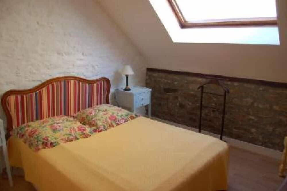 Appartement entier, Appartement dans maison ancienne rénovée in Douarnenez, Région de Quimper