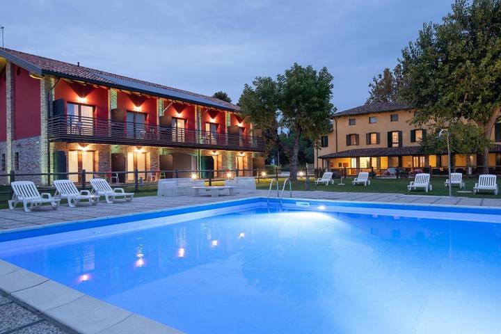 Casa vacanza per 2 persone, con Giardino e Piscina nonché Panorama a Aquileia