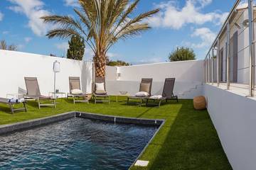 Cottage pour 7 personnes, avec terrasse et jardin dans Plage de la Cible