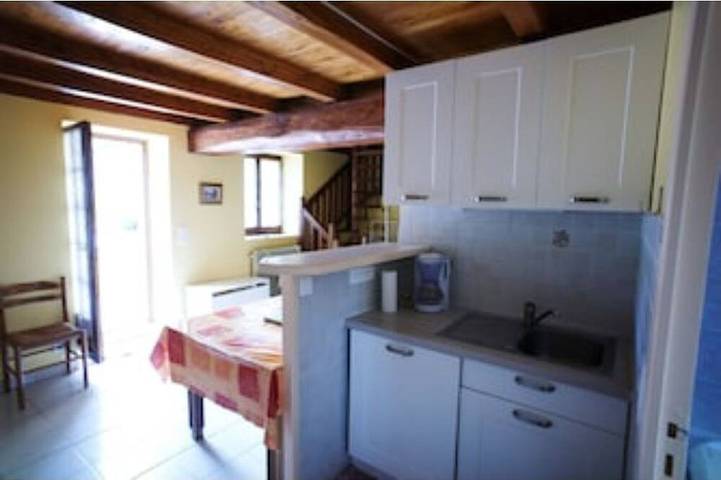 Gîte pour 7 personnes, avec piscine à Aslonnes