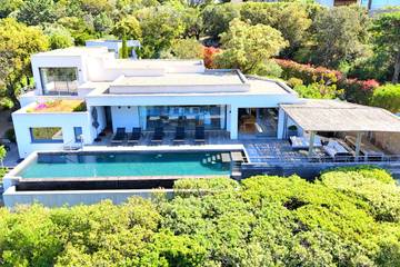 Maison De Vacances pour 10 Personnes dans Cala Rossa, Lecci, Photo 4