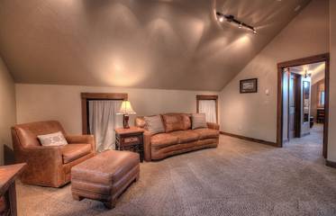 Vacation Home for 10 Guests in Breckenridge, Summit County, Picture 4