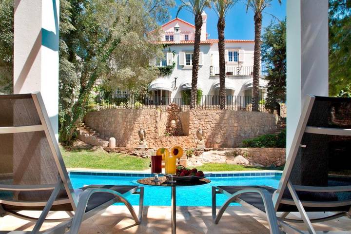 Maison d’hôte pour 3 personnes, avec piscine ainsi que vue et jardin au Portugal - 2