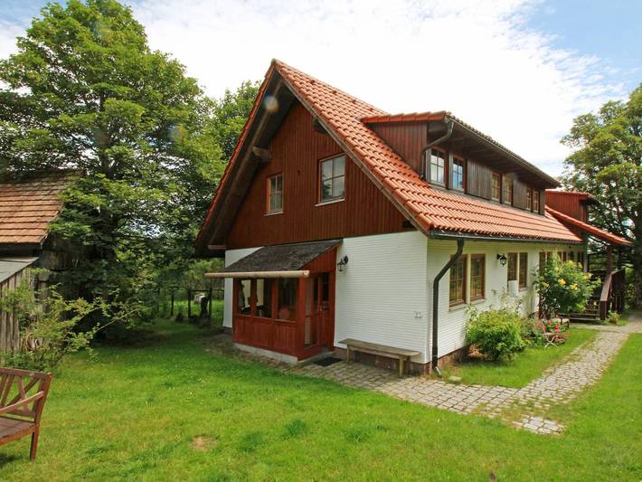 Ferienwohnung für 3 Personen, mit Garten