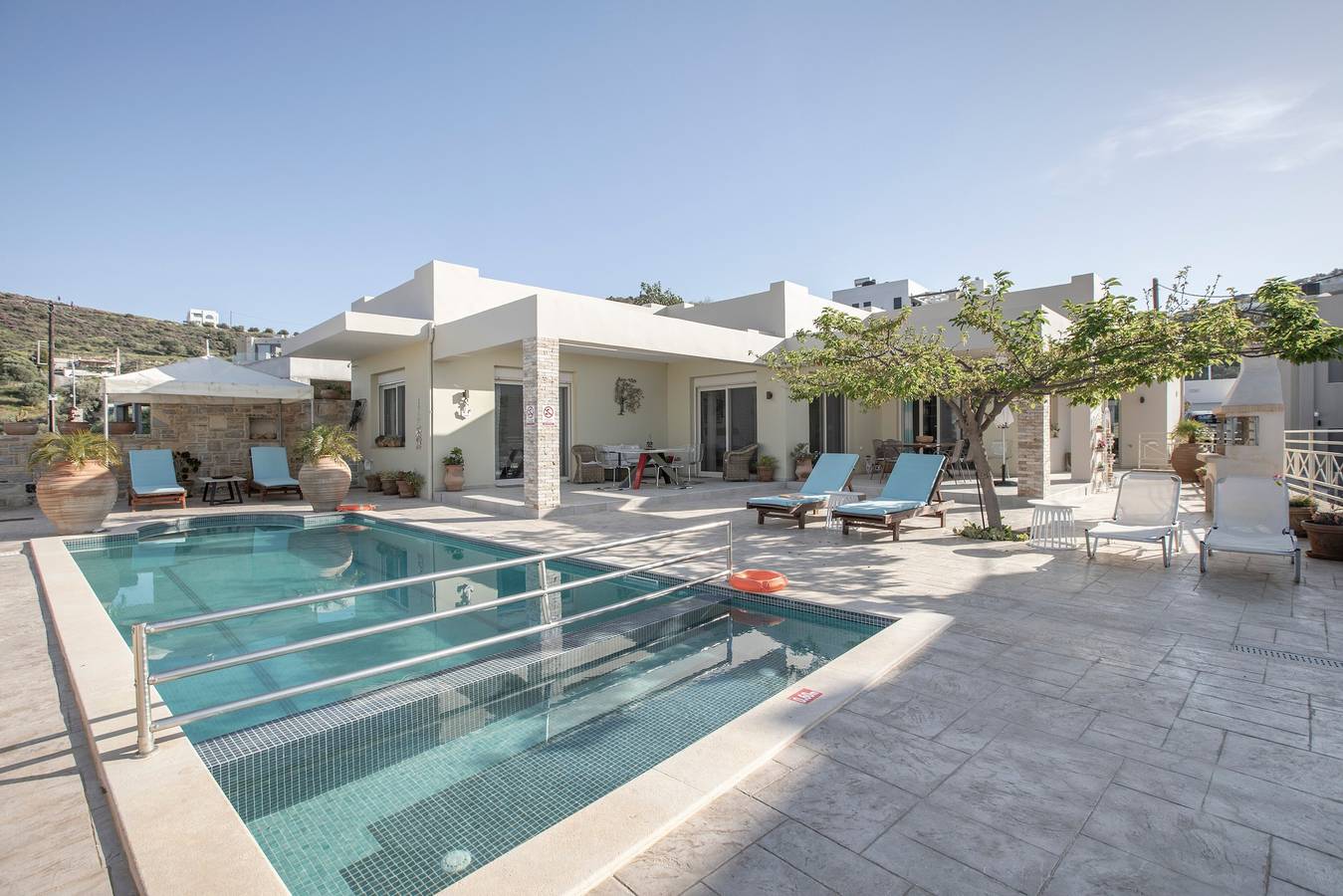 Villa Urania Kamilari with Pool, Wi-Fi, A/C & Terrace in Kamilari, Iraklio-Heraklio region
