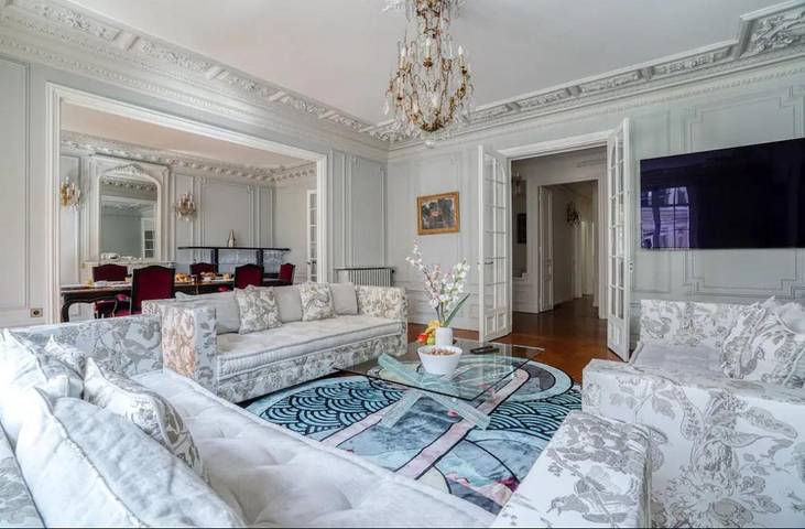 Chambre d’hôte pour 8 personnes à Paris