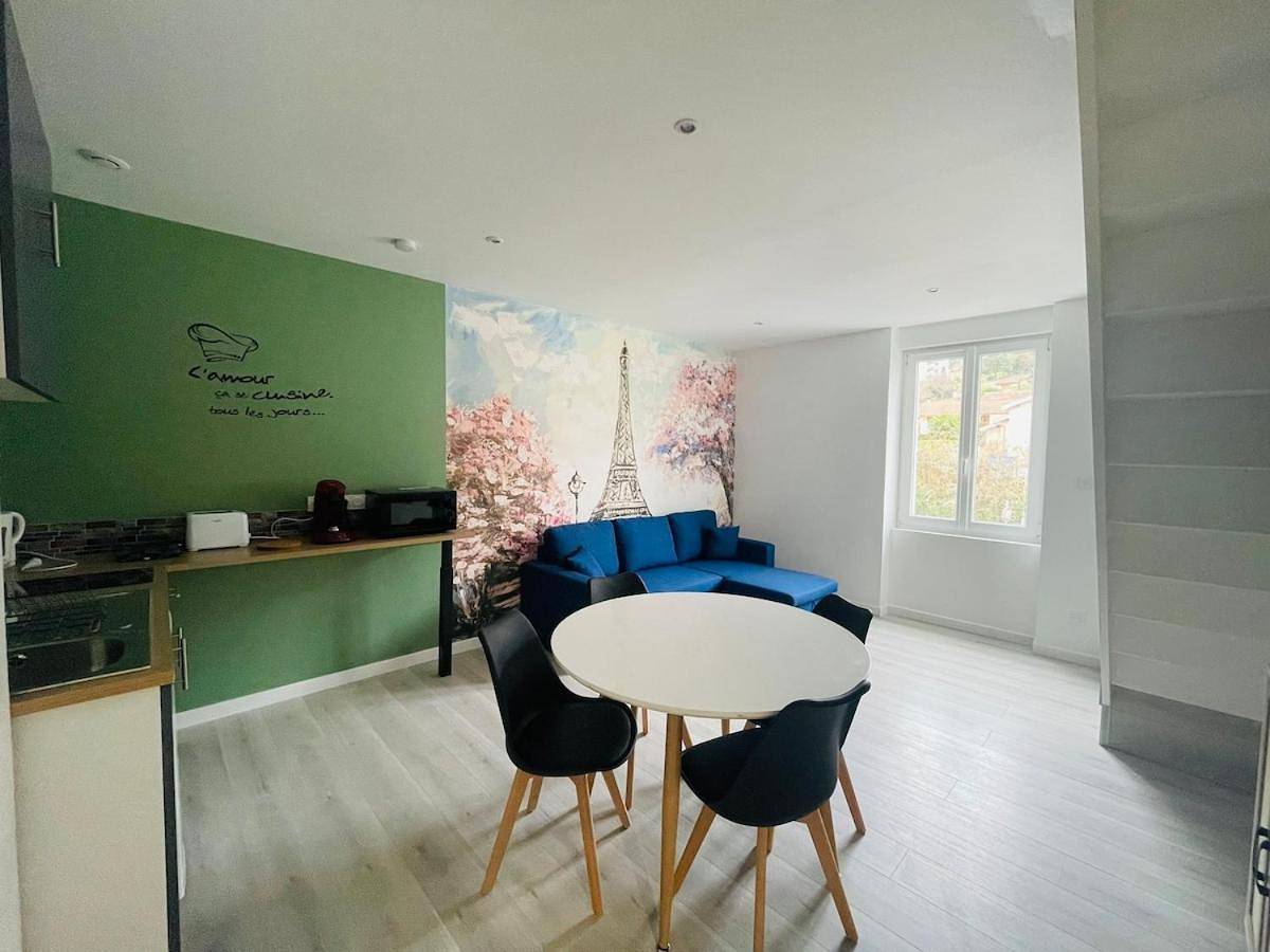Appartement entier, Éclat St Romain n3, duplex - moderne - Wifi - Clim- proche Vienne in Saint-Romain-en-Gal, Lyon et ses environs