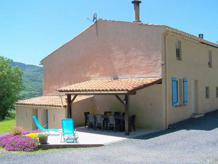 Gîte pour 6 personnes, avec Terrasse et Jardin dans Saint-Baudille