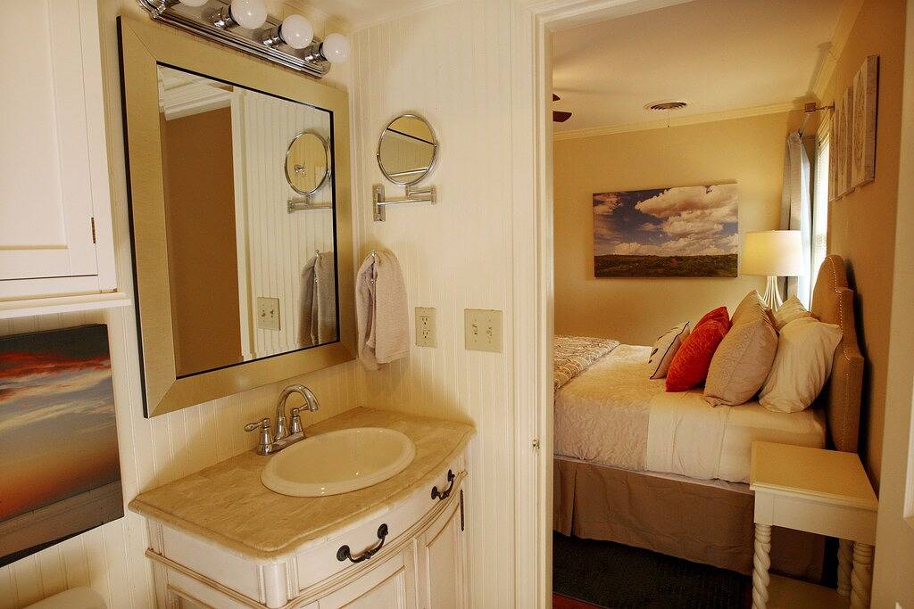 Ganze Wohnung, Charmantes und gemütliches Wohnen im Brown Door Cottage in Memphis, Tennessee