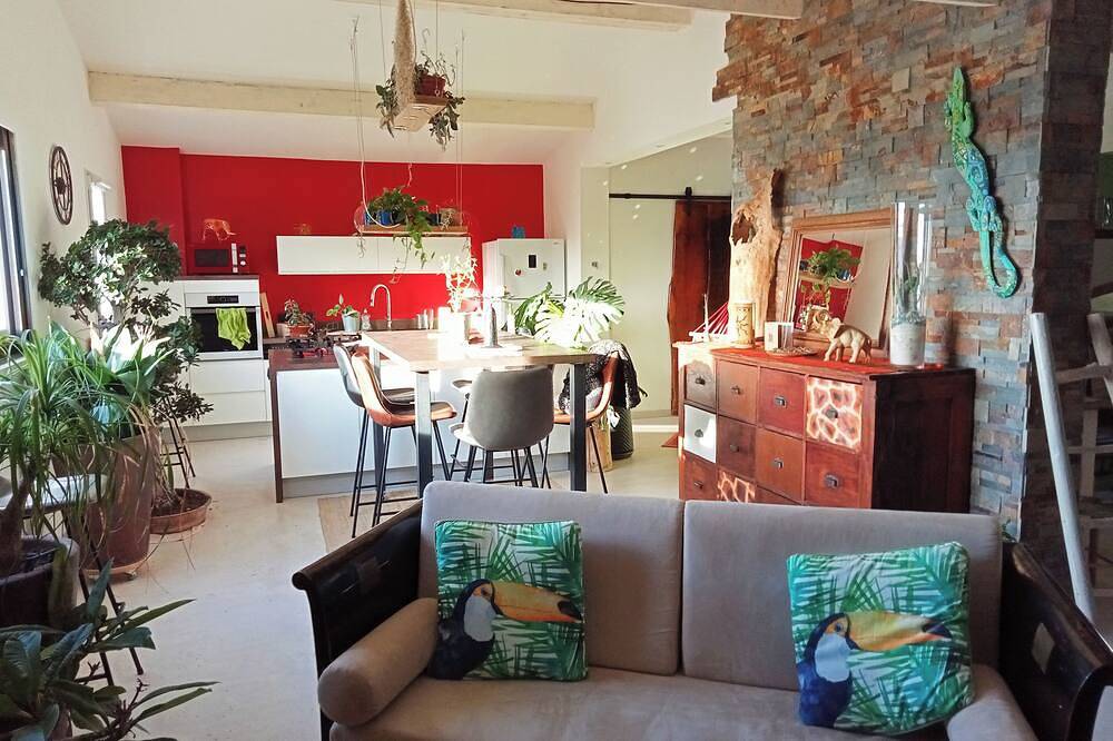 Logement de charme avec piscine et spa in Carnoules, Côte méditerranéenne (France)
