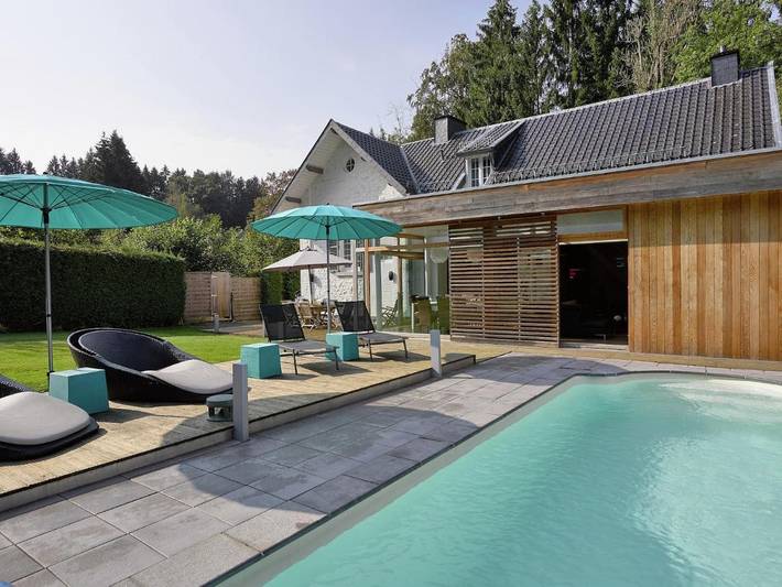 Vakantiehuis voor 6 personen, with Whirlpool and Terras as well as Tuin and Zwembad in Spa
