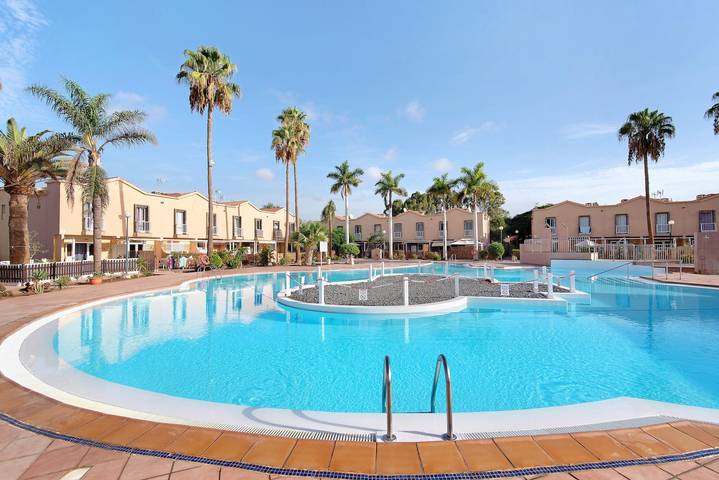 Appartement de vacances pour 3 personnes, avec Balcon ainsi que Jardin et Bassin pour enfant