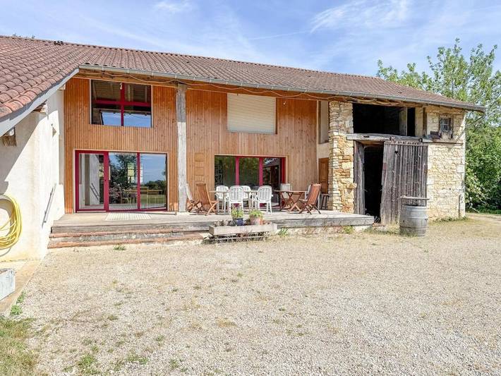 Location de vacances pour 14 personnes, avec Terrasse à Meillonnas