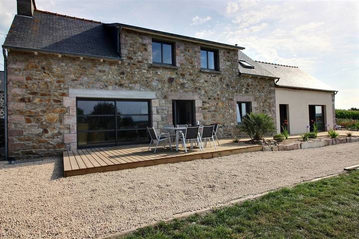 Gîte pour 6 personnes, avec sauna et terrasse ainsi que jacuzzi et jardin dans Lamballe-Armor - 2