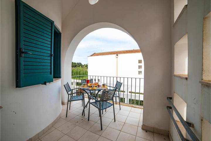 Appartamento per 4 persone, con piscina e balcone a Frassanito