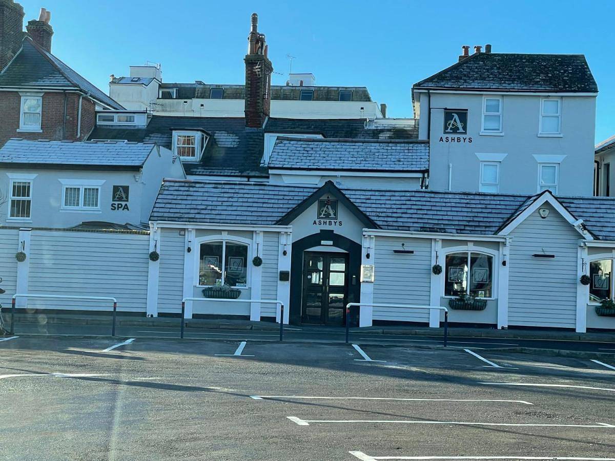Ashbys Accommodation & Spa in Southsea, Portsmouth