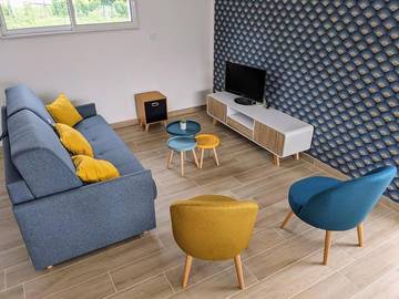 Location de vacances pour 6 personnes, avec jardin à Puygouzon