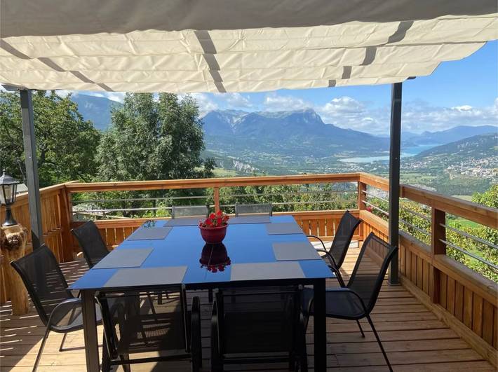 Holiday home for 2 people, with hot tub in Alps